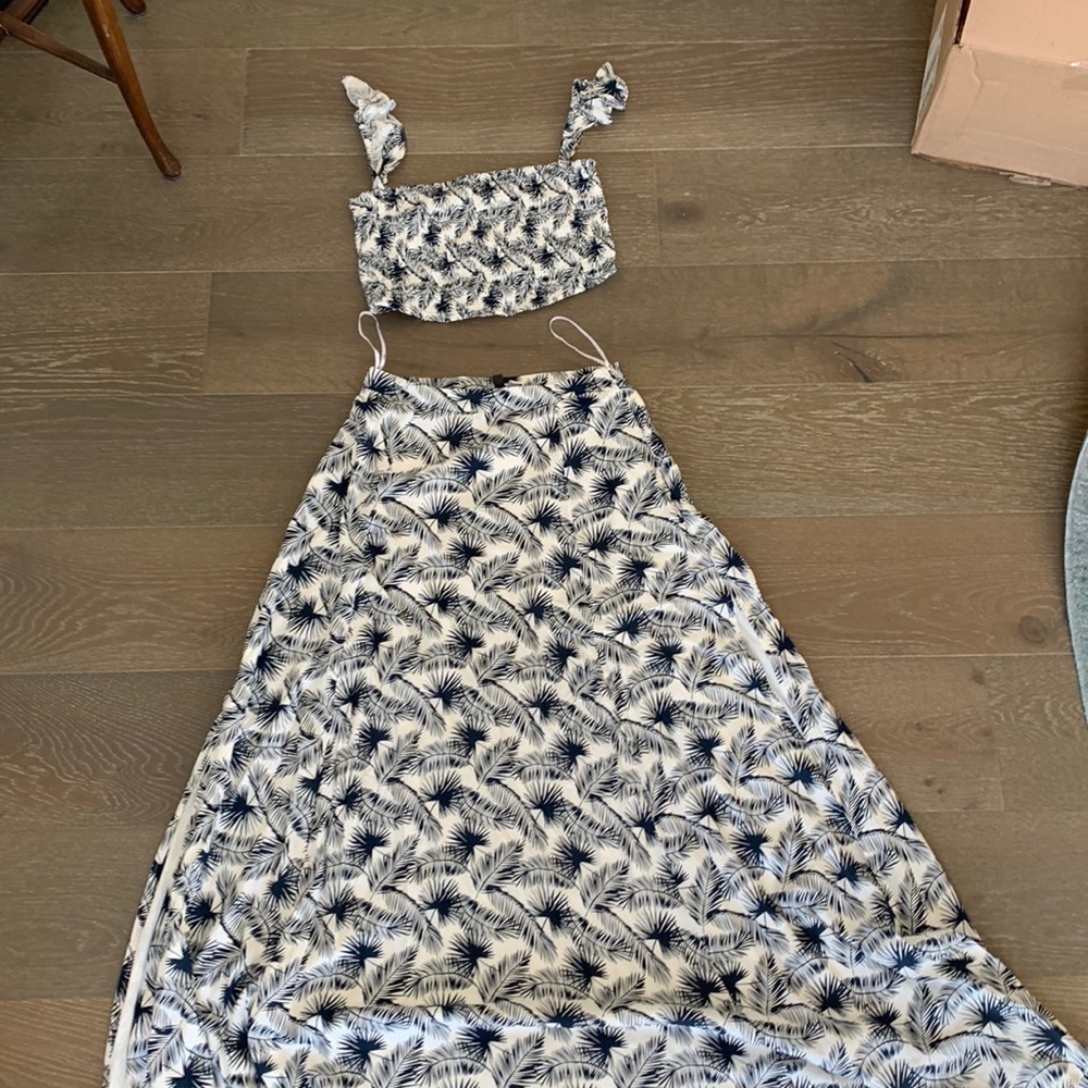 Tropical maxi skirt and crop top set from Lulus! the skirt is just too long